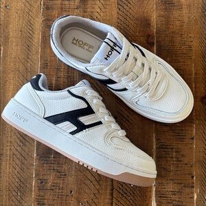 The Hoff Brand Grand Central Women's Sneakers in Grey White Leather Size 7.5 US